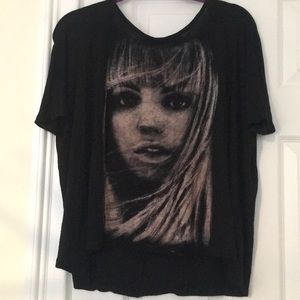 Black t shirt